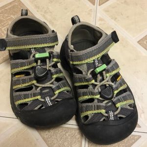 Toddler 9 - Keen Sandals - Newport H2
